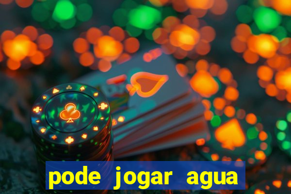 pode jogar agua quente no vaso