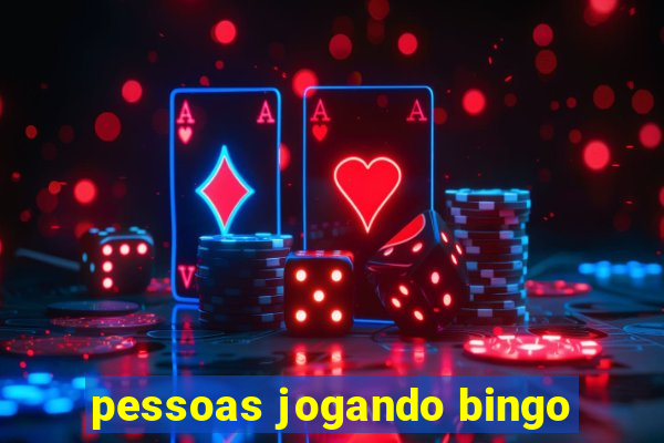 pessoas jogando bingo