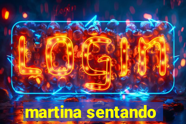 martina sentando