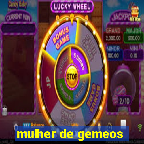 mulher de gemeos